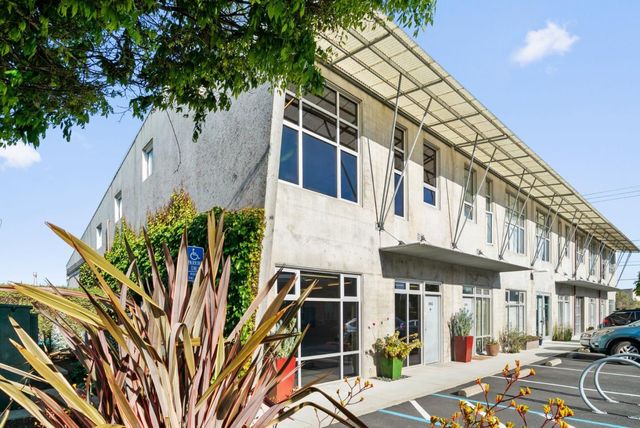108 High Road, Santa Cruz, CA 95060
