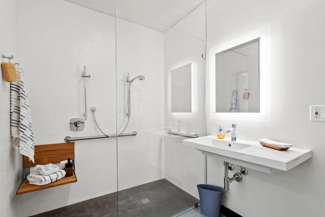108 High Road, Santa Cruz, CA 95060