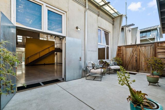108 High Road, Santa Cruz, CA 95060