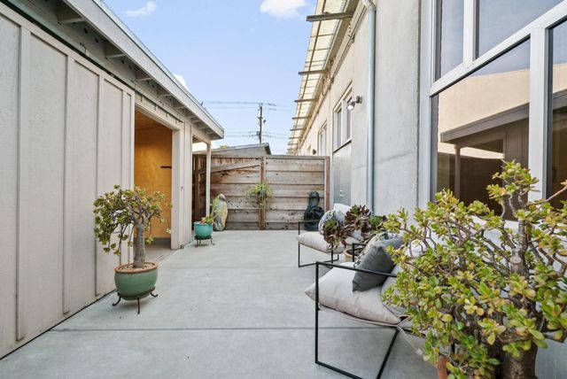 108 High Road, Santa Cruz, CA 95060