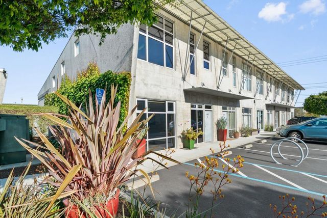 108 High Road, Santa Cruz, CA 95060