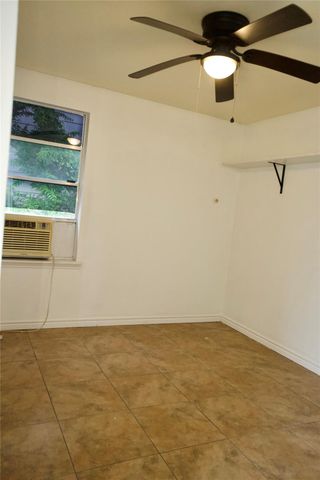 6741 Avenue E, Houston, TX 77011
