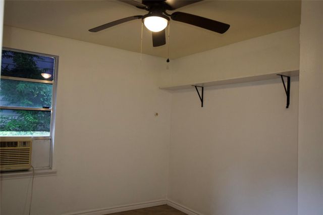 6741 Avenue E, Houston, TX 77011