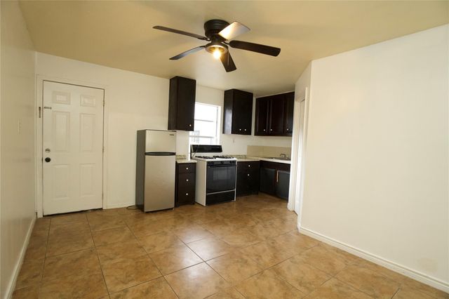 6741 Avenue E, Houston, TX 77011