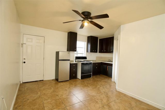 6741 Avenue E, Houston, TX 77011