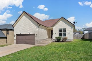 1277 Morstead Dr, Clarksville, TN 37042