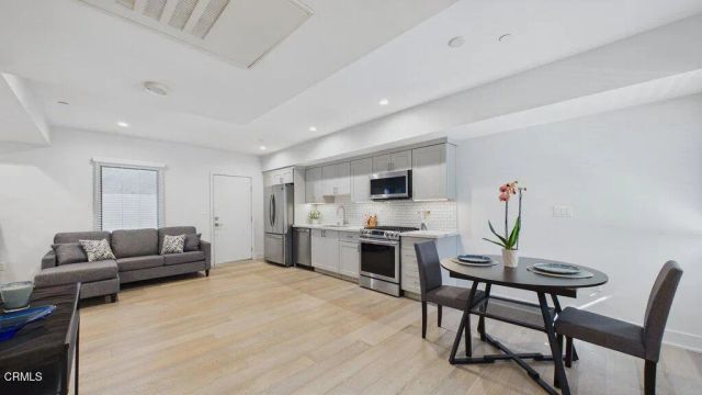 137 S Wilson Avenue 106, Pasadena, CA 91106