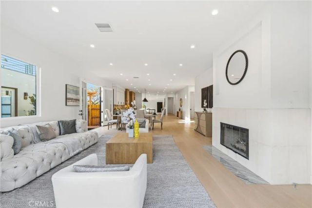 5110 Orange, Los Angeles, CA 90008