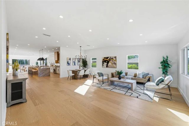 5110 Orange, Los Angeles, CA 90008