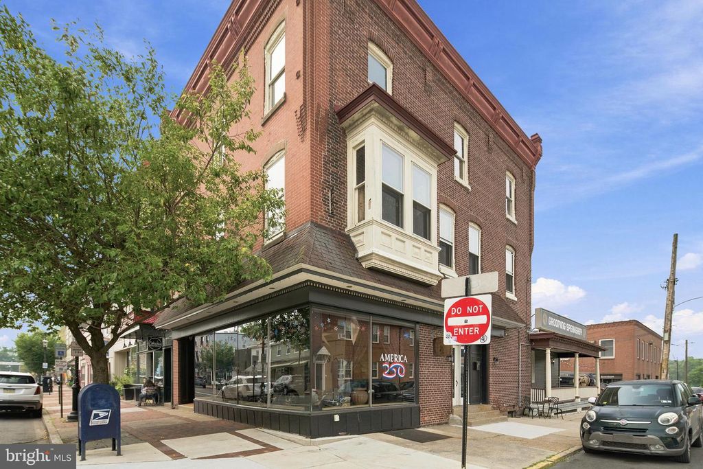 246 MILL ST, Bristol, PA 19007