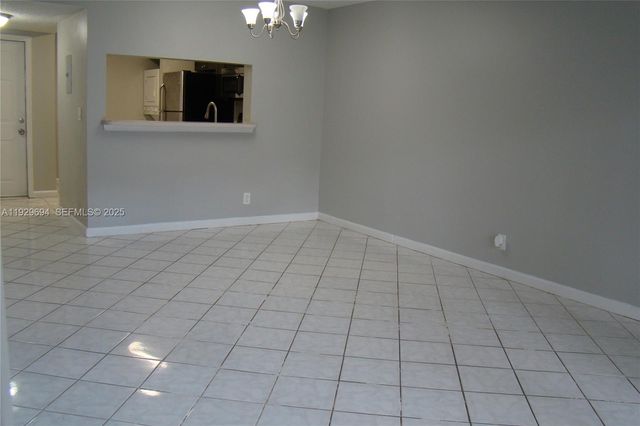 2451 NW 56th Ave 1-106, Lauderhill, FL 33313