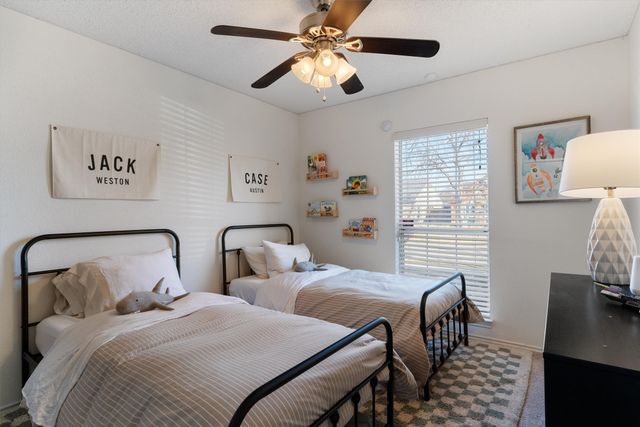 7518 Bayview Drive, Rowlett, TX 75088