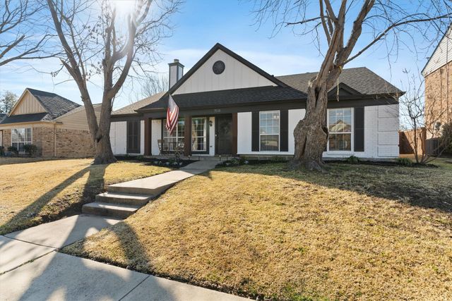 7518 Bayview Drive, Rowlett, TX 75088