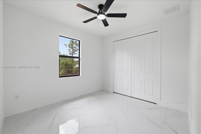 1032 CANDLELIGHT DR, Other City - In The State Of Florida, FL 33974