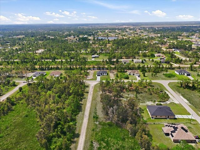 1032 CANDLELIGHT DR, Other City - In The State Of Florida, FL 33974