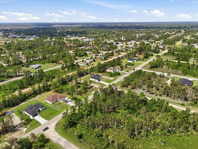 1032 CANDLELIGHT DR, Other City - In The State Of Florida, FL 33974