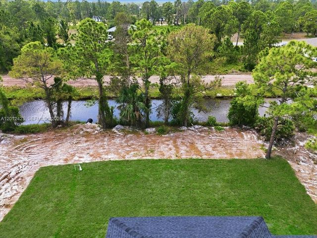 1032 CANDLELIGHT DR, Other City - In The State Of Florida, FL 33974