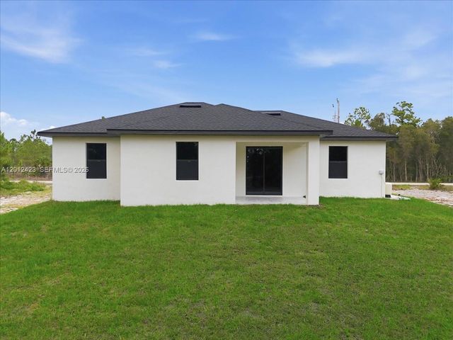 1032 CANDLELIGHT DR, Other City - In The State Of Florida, FL 33974