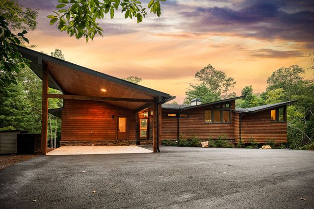 177 Creekside Landing, Ellijay, GA 30540