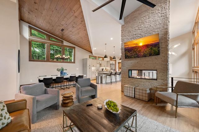 177 Creekside Landing, Ellijay, GA 30540
