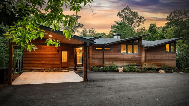 177 Creekside Landing, Ellijay, GA 30540