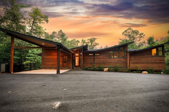 177 Creekside Landing, Ellijay, GA 30540