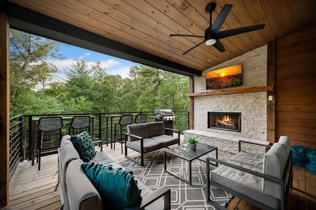 177 Creekside Landing, Ellijay, GA 30540