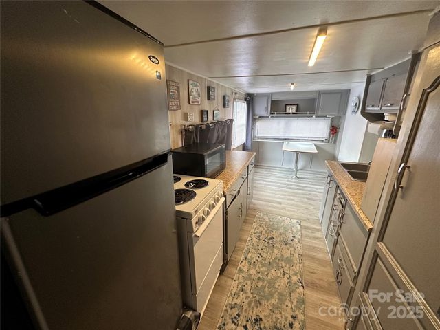 105 Marina Lane, New London, NC 28127