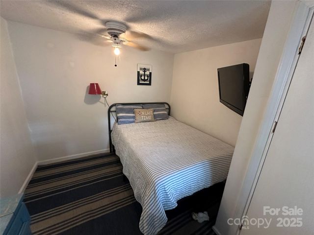 105 Marina Lane, New London, NC 28127