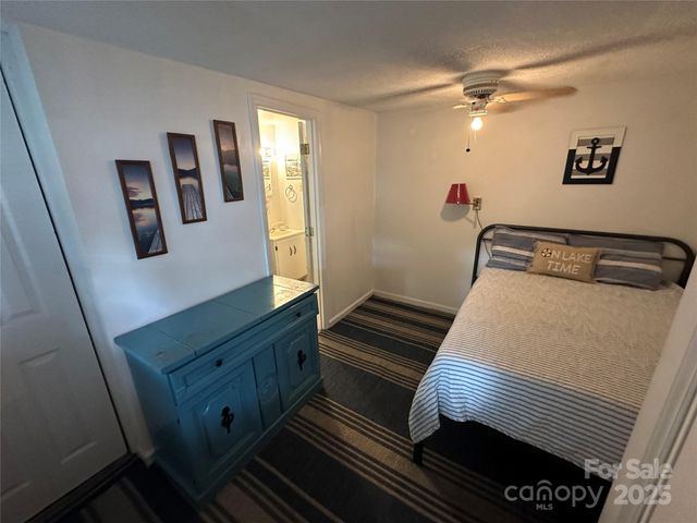 105 Marina Lane, New London, NC 28127