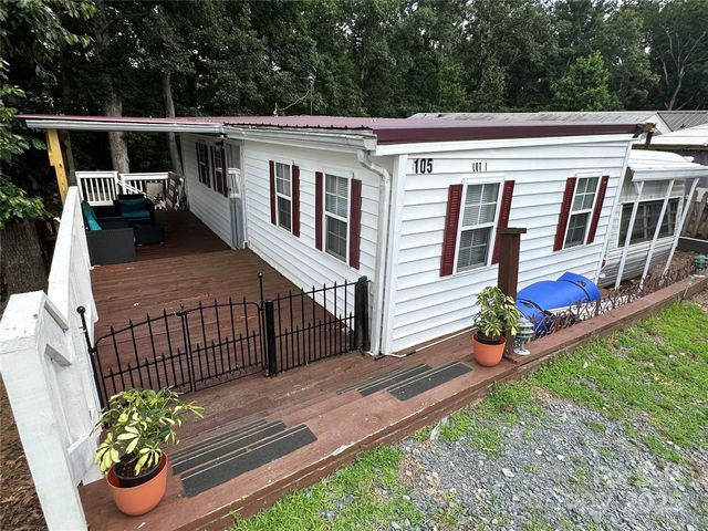 105 Marina Lane, New London, NC 28127