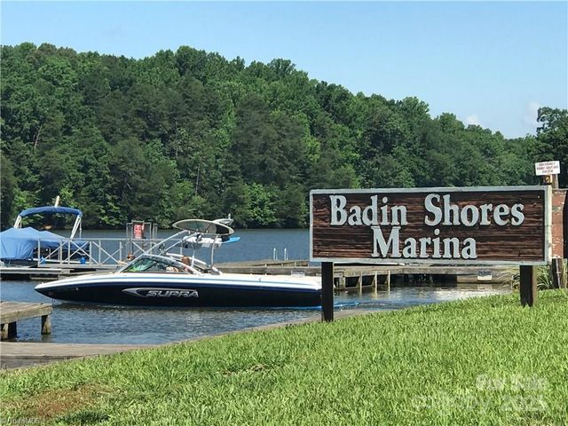 105 Marina Lane, New London, NC 28127