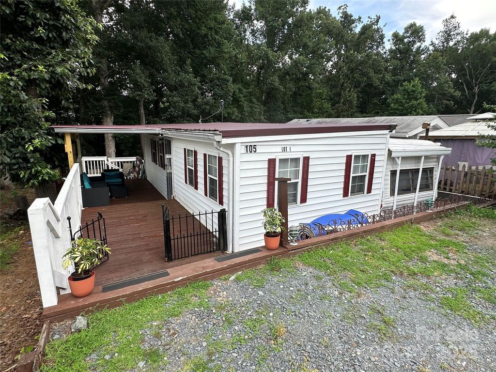 105 Marina Lane, New London, NC 28127