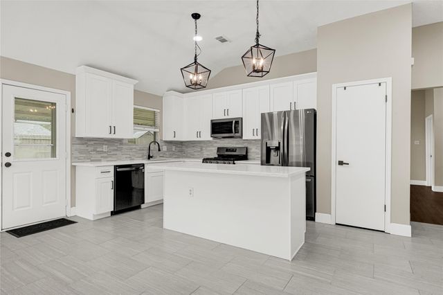 16111 Blue Mesa Ridge Drive, Friendswood, TX 77546