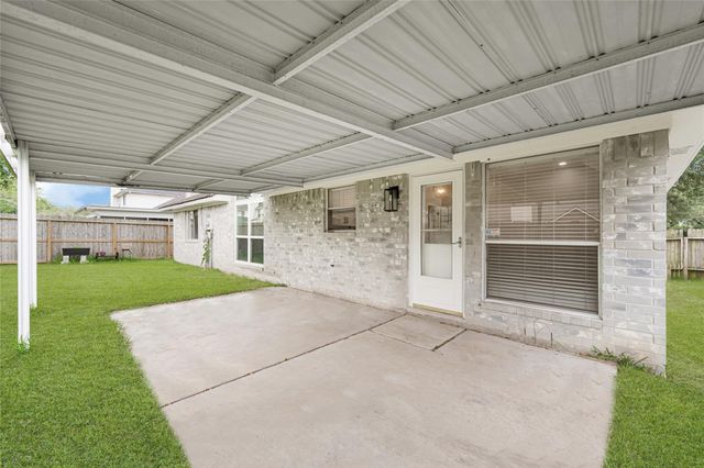 16111 Blue Mesa Ridge Drive, Friendswood, TX 77546