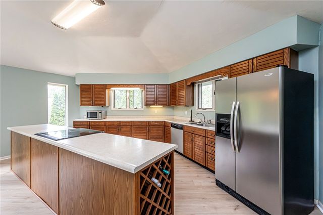 3150 Princeton Rd, Unity Twp, PA 15601