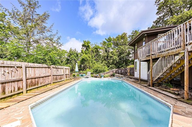 3150 Princeton Rd, Unity Twp, PA 15601