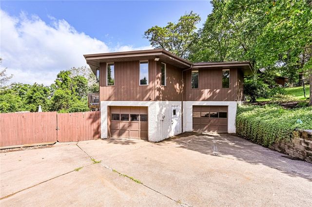 3150 Princeton Rd, Unity Twp, PA 15601