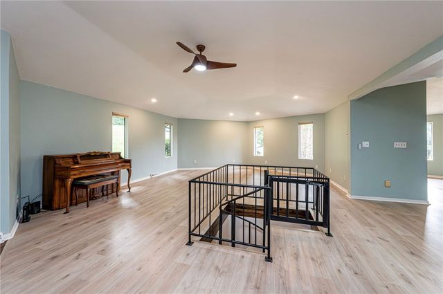 3150 Princeton Rd, Unity Twp, PA 15601