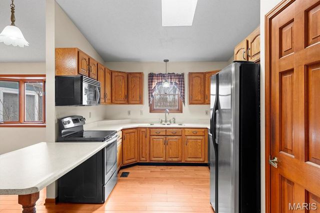 207 Irma Lane, Maryville, IL 62062