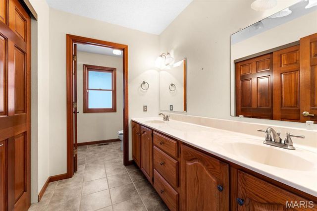 207 Irma Lane, Maryville, IL 62062