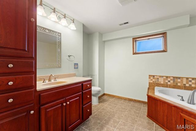 207 Irma Lane, Maryville, IL 62062