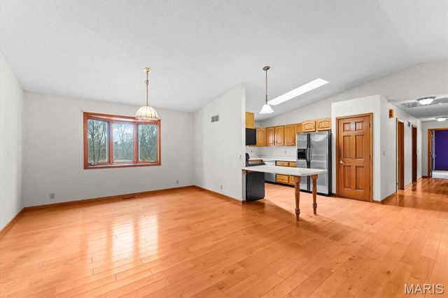 207 Irma Lane, Maryville, IL 62062