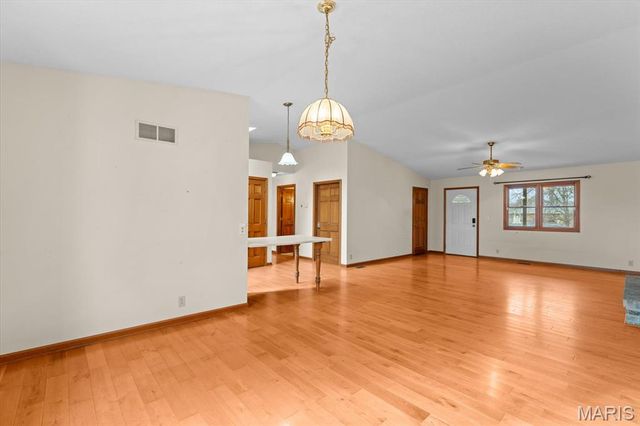 207 Irma Lane, Maryville, IL 62062