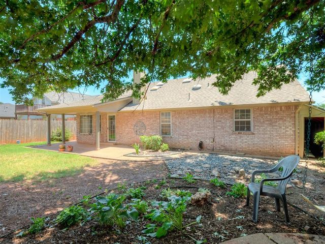 17505 Woodsorrel Road, Edmond, OK 73012