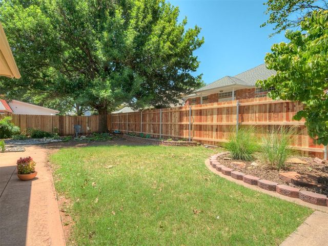 17505 Woodsorrel Road, Edmond, OK 73012