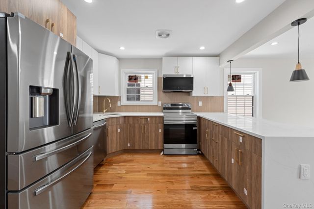21948 143rd Avenue, Springfield Gardens, NY 11413