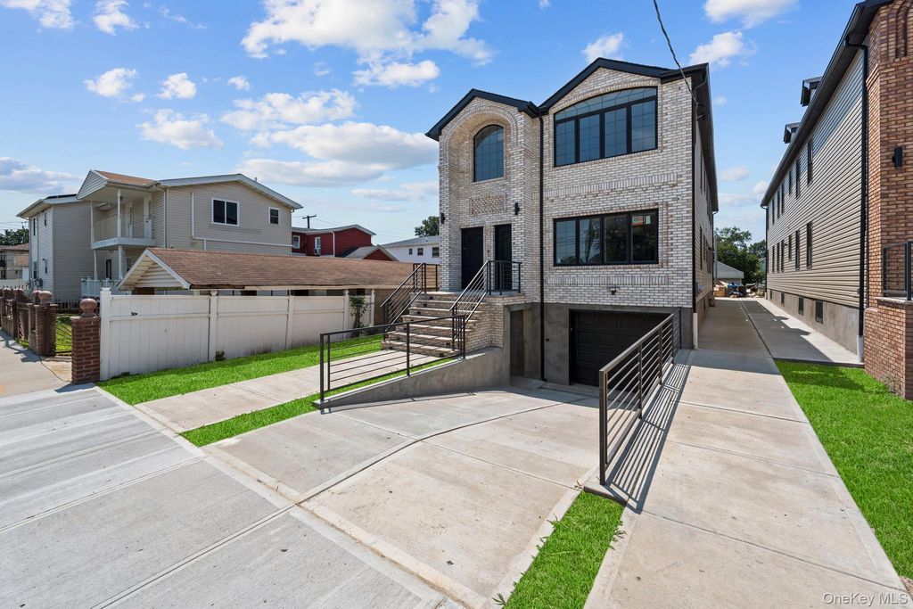 21948 143rd Avenue, Springfield Gardens, NY 11413