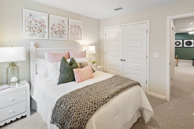 2437 Kemp Drive, Hermitage, TN 37076