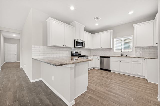 505 Stone Placa Trail, Brookshire, TX 77423